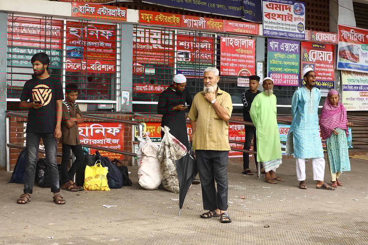 ধর্মঘট শুরুর পর সিলেট থেকে কোনো দূরপাল্লার বাস ছেড়ে যায়নি। আজ মঙ্গলবার সকালে