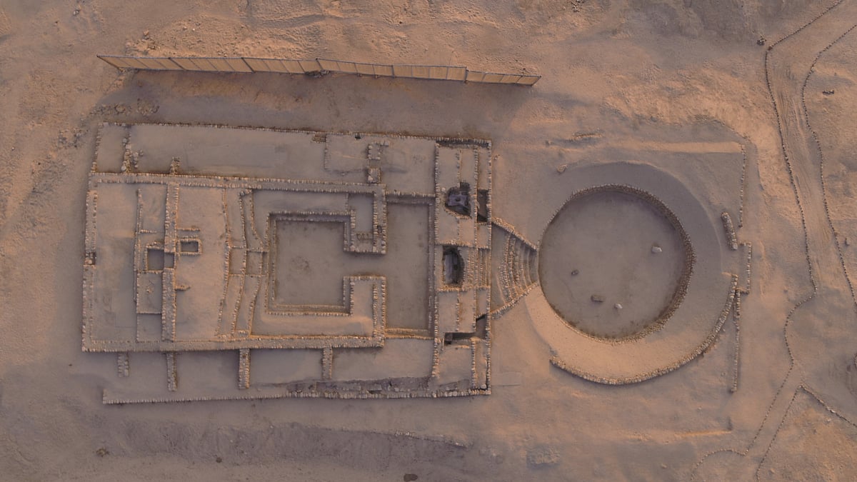 পেনিকো নগরটি পেরুর রাজধানী লিমার উত্তরে হুয়াওরা প্রদেশে অবস্থিত