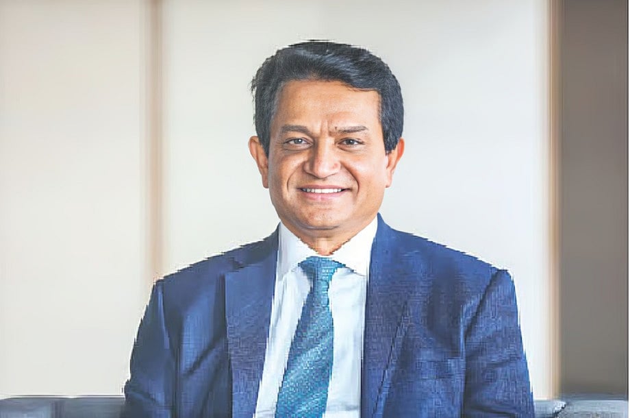 এ কে আজাদ