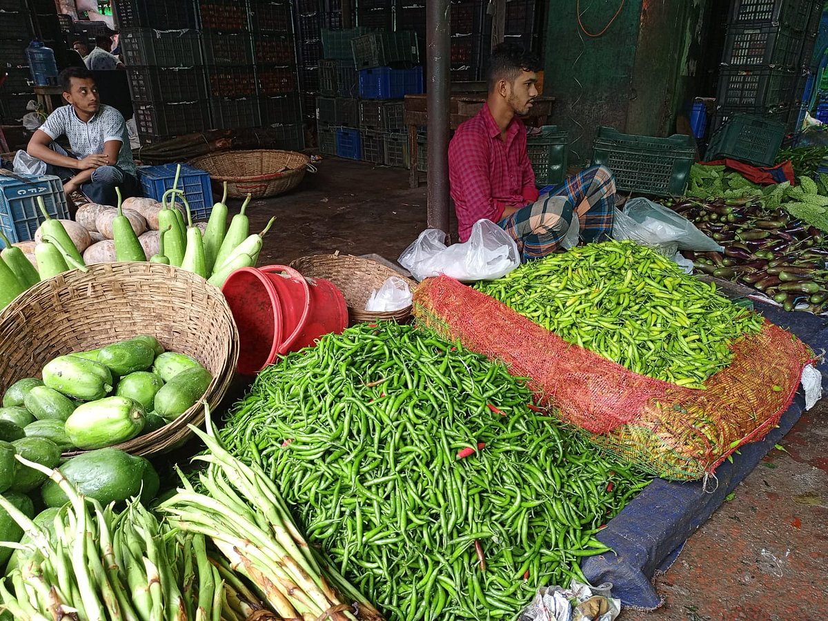 আজ সকালে কারওয়ানবাজার  থেকে তোলা