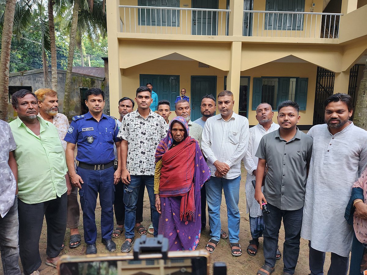 কইতরুন্নেছাকে কুলাউড়া উপজেলার কর্মধা ইউনিয়নের কর্মধা গ্রামে তাঁর পরিবারের কাছে পৌঁছে দেন। গতকাল বৃহস্পতিবার
