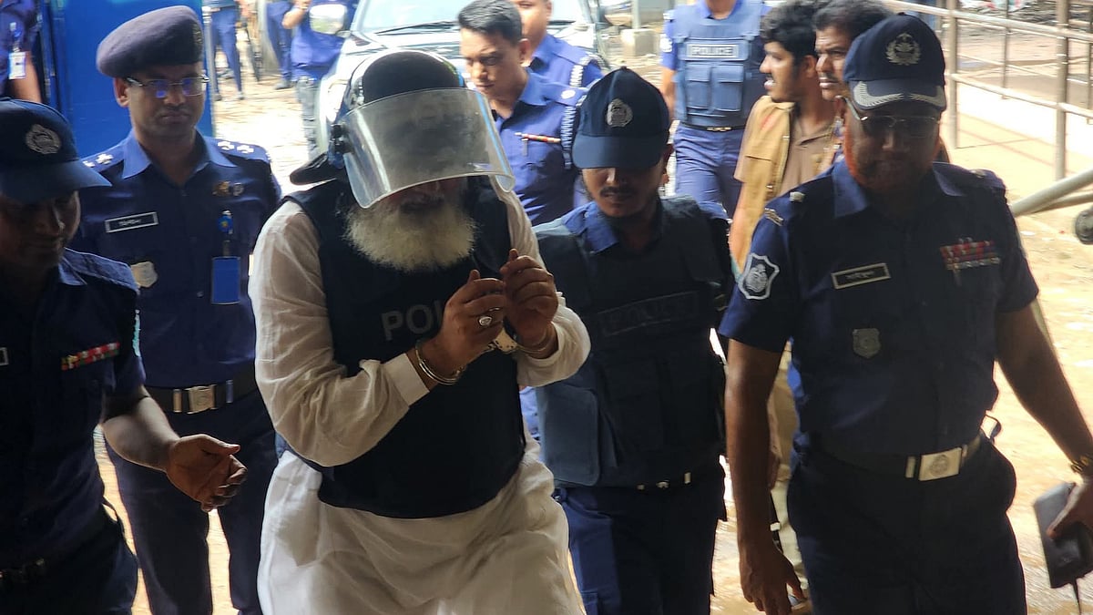 মুন্সিগঞ্জের সাবেক এমপি ফয়সাল আবারও রিমান্ডে। আজ শুক্রবার