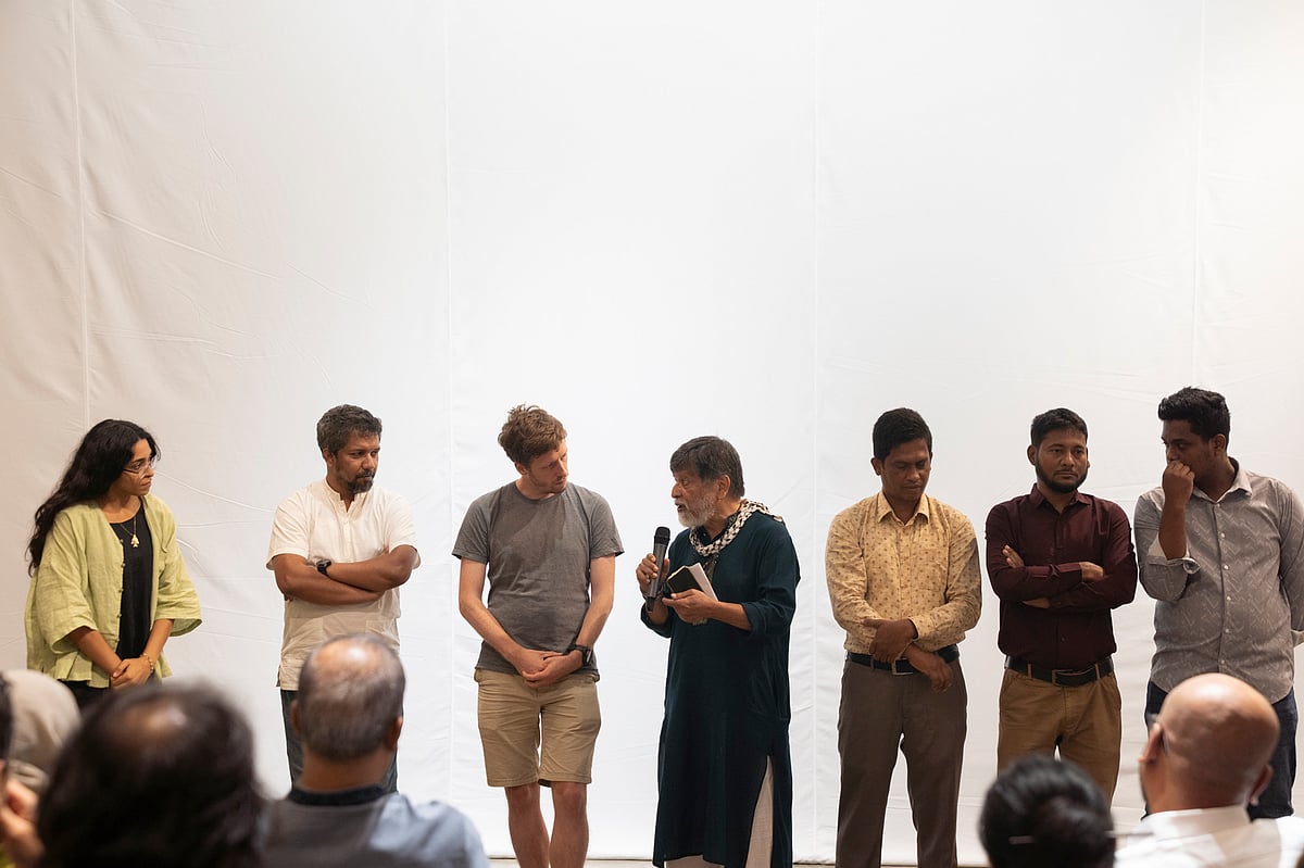 ‘বুক পেতেছি, গুলি কর—আবু সাঈদ হত্যার পাল্টা ফরেনসিক তদন্ত’ শিরোনামে চলচ্চিত্র ও প্রদর্শনীর গ্লোবাল প্রিমিয়ারে। ঢাকার পান্থপথে দৃকপাঠ ভবনে। ১১ জুলাই, ২০২৫