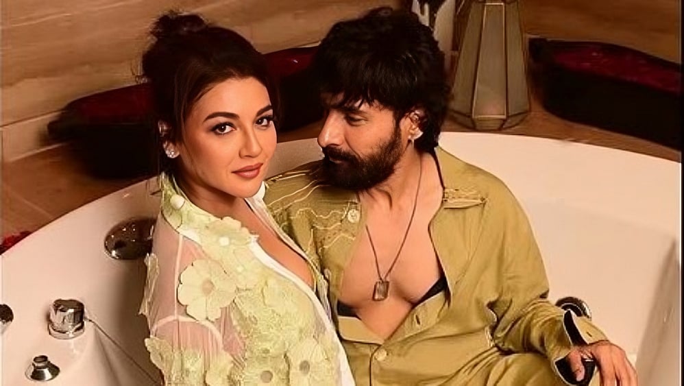 জয়া আহসান ও চন্দন রায় স্যানাল