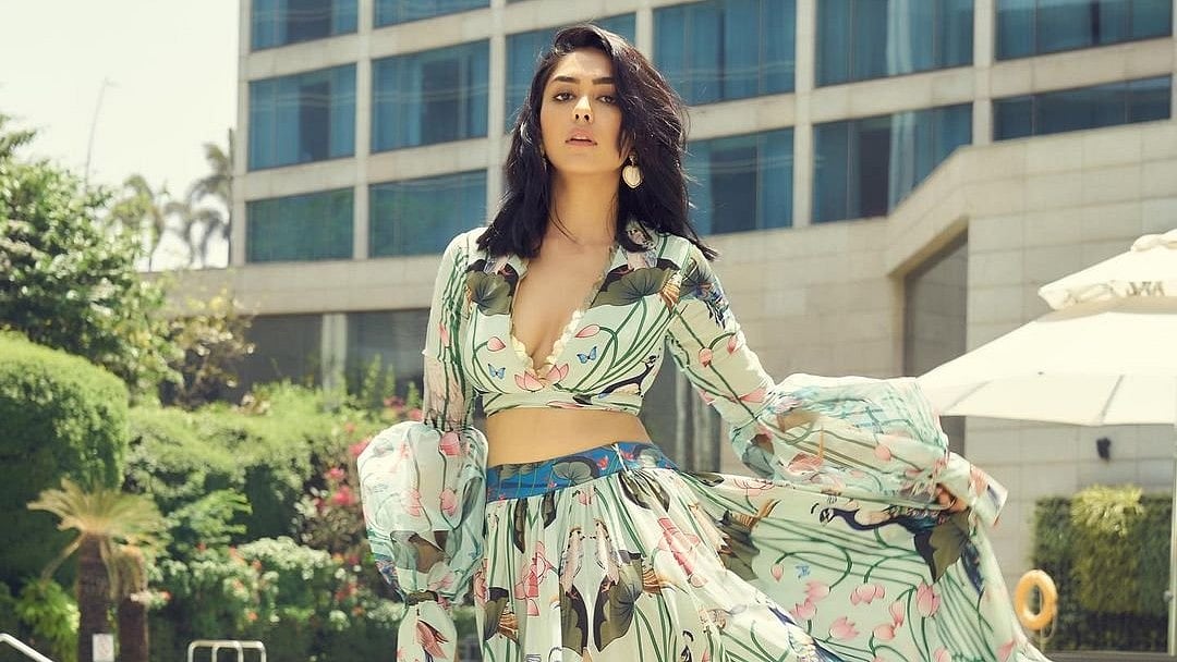 ম্রুণাল ঠাকুর। অভিনেত্রীর ইনস্টাগ্রাম থেকে