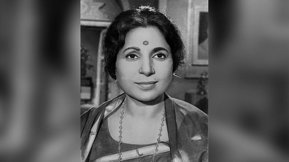 অচলা সচদেব। আইএমডিবি