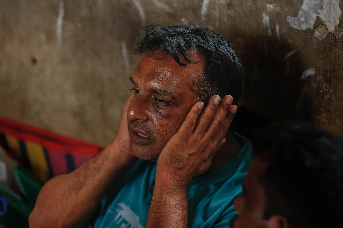 খাদ্য পরিদর্শক সুশান্ত কুমারকে দুর্বৃত্তরা   অপহরণের পর রোবরার রাতে তাঁকে আহত অবস্থায় উদ্ধার করে পুলিশ। বর্তমানে তিনি খুলনা মেডিকেল কলেজ হাসপাতালে চিকিৎসাধীন