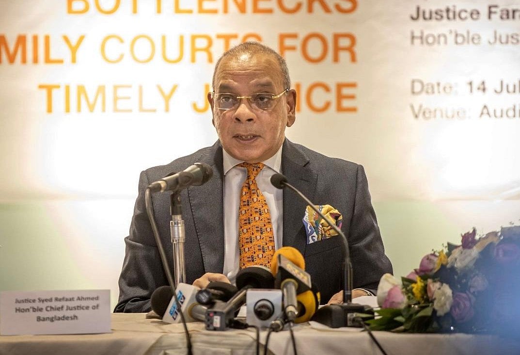 ‘যথাসময়ে বিচার নিশ্চিত করতে পারিবারিক আদালতের পদ্ধতিগত জটিলতা নিরসন’ শীর্ষক কর্মশালায় প্রধান অতিথির বক্তব্য দেন প্রধান বিচারপতি সৈয়দ রেফাত আহমেদ। রাজধানীর মহাখালীতে ব্র্যাক সেন্টার মিলনায়তনে, ১৪ জুলাই ২০২৫