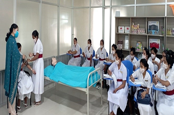 কুমুদিনী নার্সিং কলেজ–২