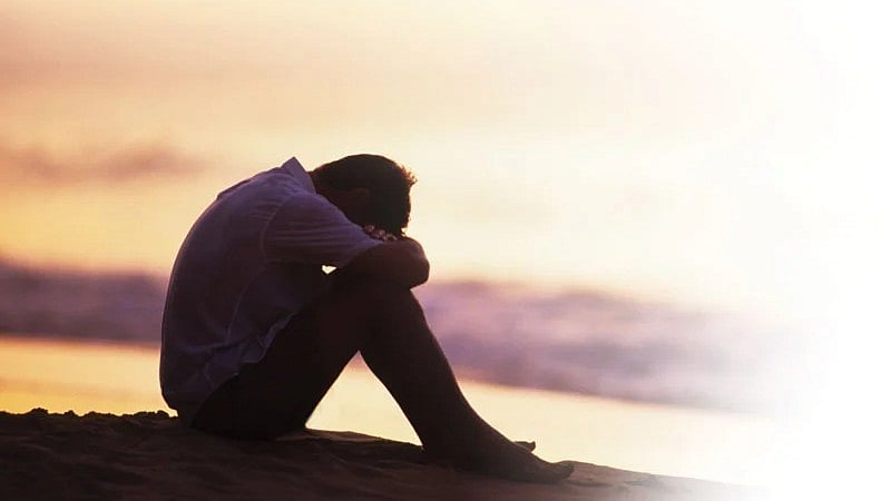 অনেকেই আবেগ নিয়ন্ত্রণ করতে পারেন না