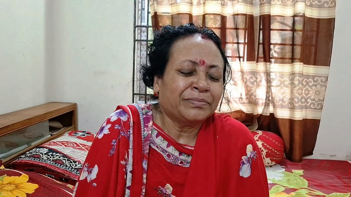 দীপ্তর মা মনিকা দে এখনো বিশ্বাস করতে পারেন না তাঁর ছেলে দীপ্ত আর পৃথিবীতে নেই