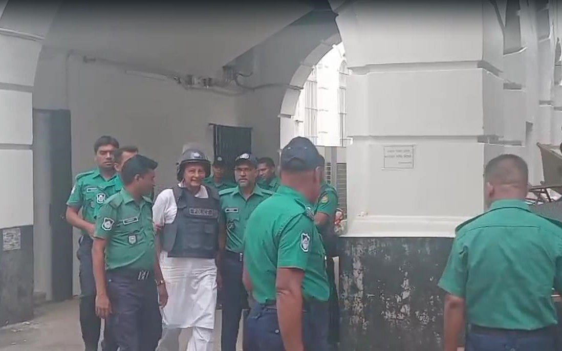 জাসদ সভাপতি হাসানুল হক ইনুকে গতকাল আন্তর্জাতিক অপরাধ ট্রাইব্যুনালে আনা হয়