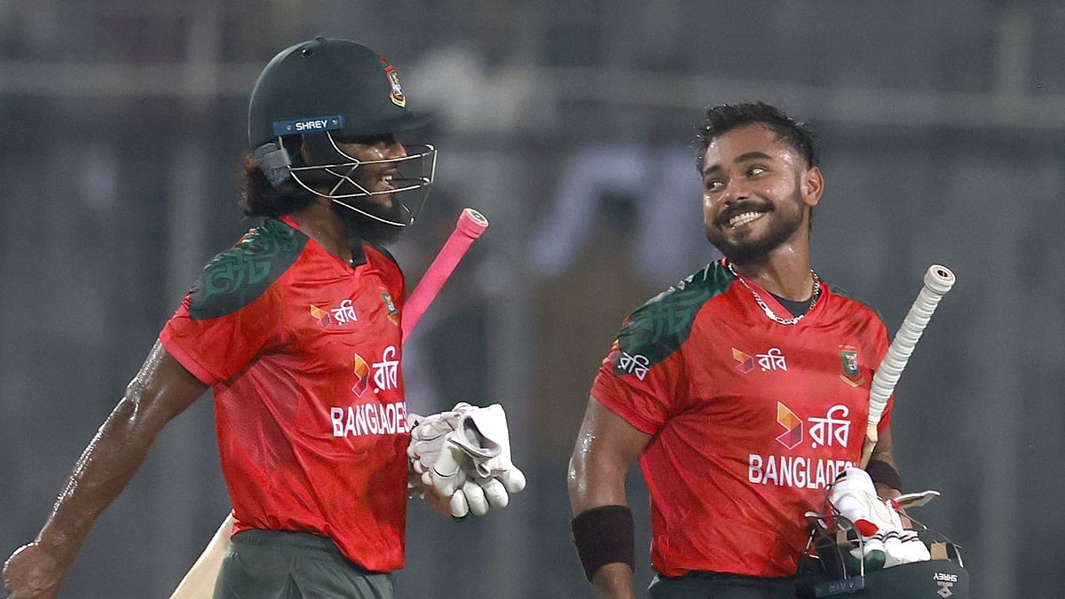 Jinsiy aloqa paytida qiz qaltiraydi