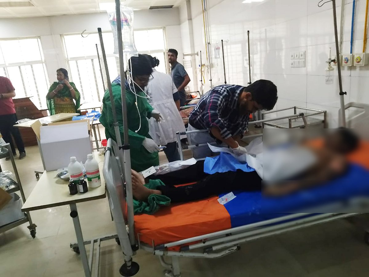 Erotik kiyimdagi jinsiy aloqa