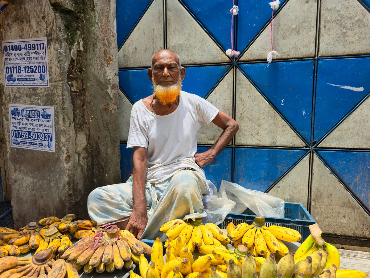 ‘এমন আবদুল মালেকদের সংখ্যা কত, যাঁদের ”গালভরা” কথায় বলা হয়, অপ্রাতিষ্ঠানিক খাতের শ্রমিক?