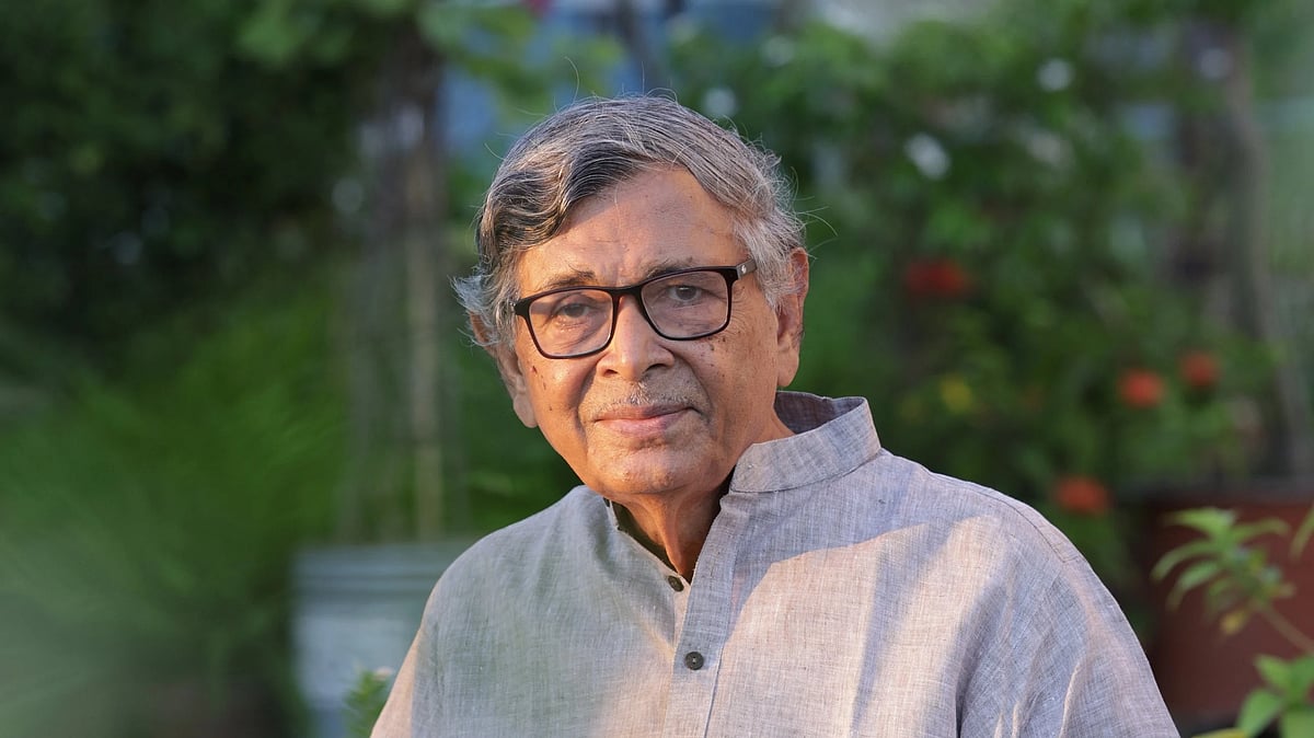 ২৫ জুলাই অধ্যাপক আবদুল্লাহ আবু সায়ীদের জন্মদিন