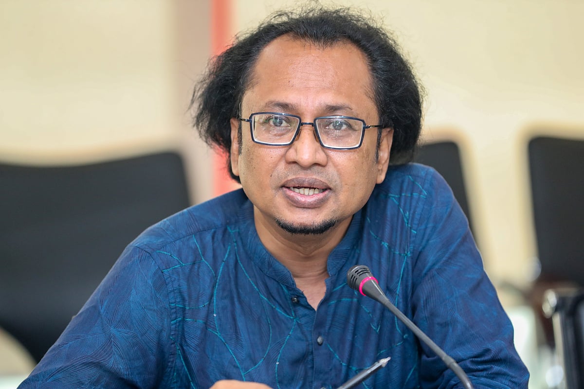 ‘জুলাই গণ-অভ্যুত্থান: এক বছরের অভিজ্ঞতা ও ভবিষ্যৎ’ শীর্ষক এই গোলটেবিল বৈঠকে কথা বলেন লেখক ও রাজনৈতিক বিশ্লেষক জাহেদ উর রহমান। আজ বুধবার দুপুরে রাজধানীর কারওয়ান বাজারে প্রথম আলো কার্যালয়ে