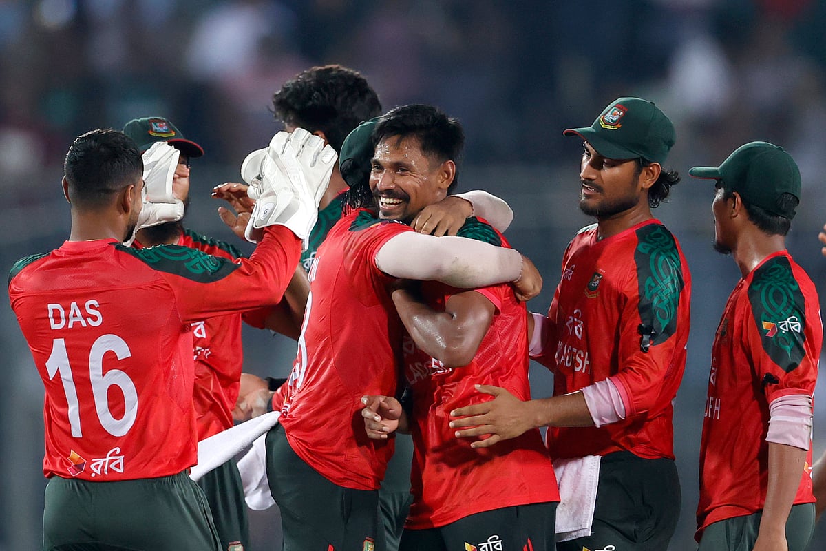 পাকিস্তানের বিপক্ষে প্রথমবার টি–টোয়েন্টি সিরিজ জিতেছে বাংলাদেশ