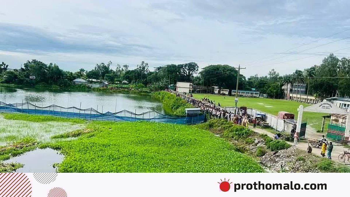 Sarkma kokrak porno video Fohisha yigitning ogziga siydi (video)