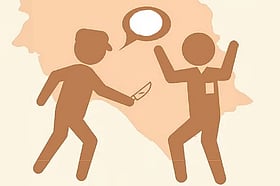 বাগেরহাটে পুলিশ সদস্যকে কুপিয়ে আসামি ছিনতাই