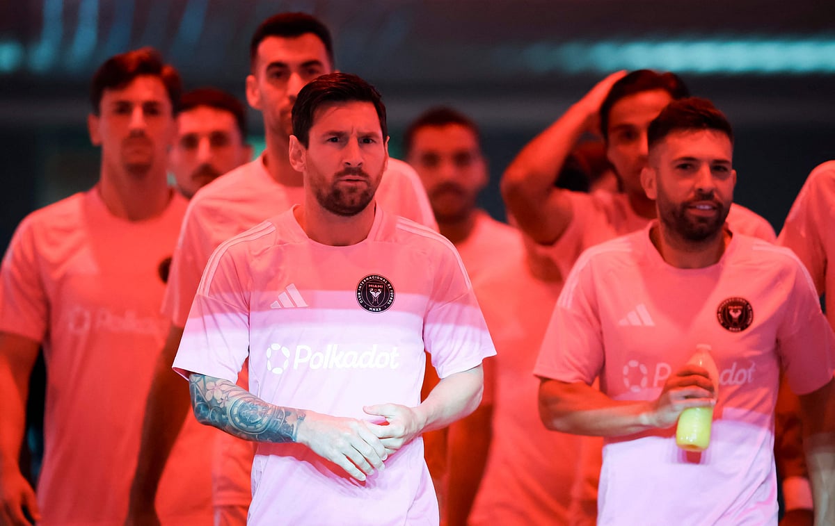 ইন্টার মায়ামি তারকা লিওনেল মেসি ও জর্দি আলবা