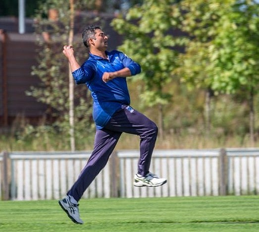 ৫ উইকেট পেয়েছেন মহেশ