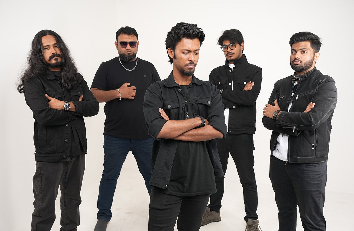 রকসল্ট ব্যান্ডের সদস্যরা