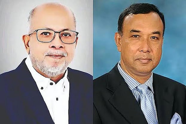 গিয়াস উদ্দিন কাদের চৌধুরী (বাঁয়ে) ও গোলাম আকবর খন্দকার