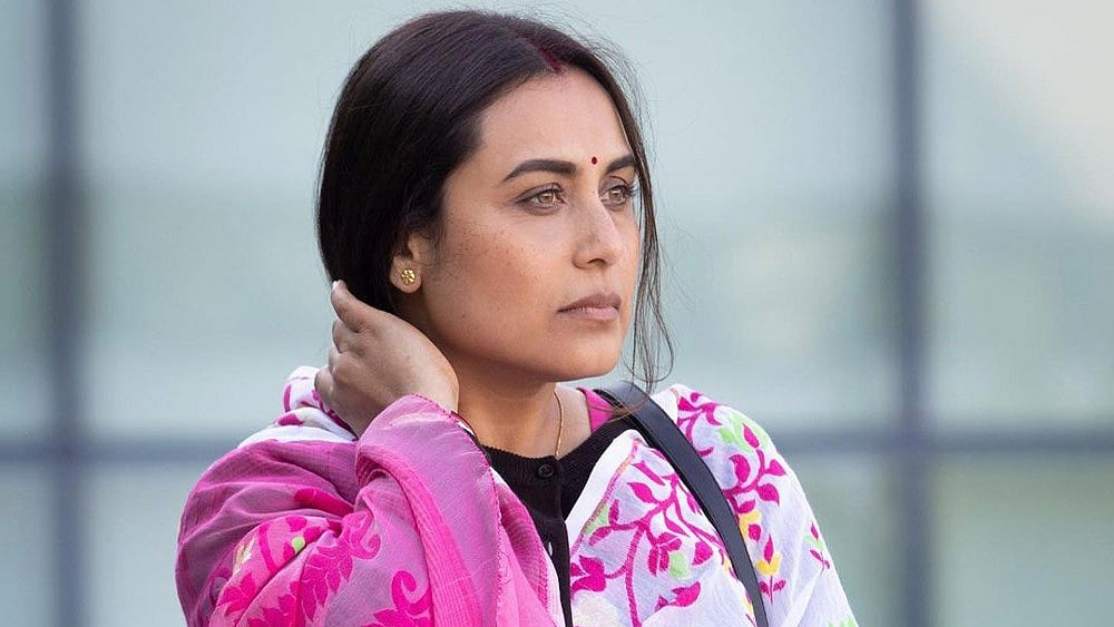 `মিসেস চ্যাটার্জি ভার্সেস নরওয়ে' সিনেমায় রানী মুখার্জি। আইএমডিবি