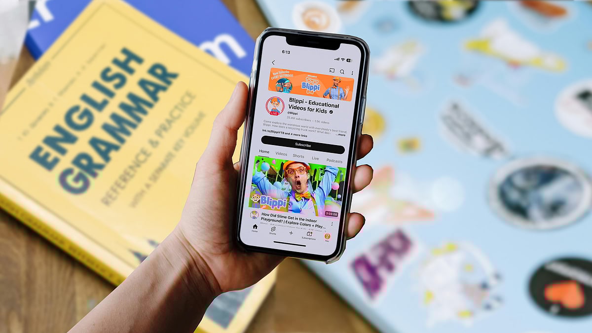 যেকোনো ভাষা শেখার প্রথম শর্ত হলো, বলতে ও শুনতে শেখা