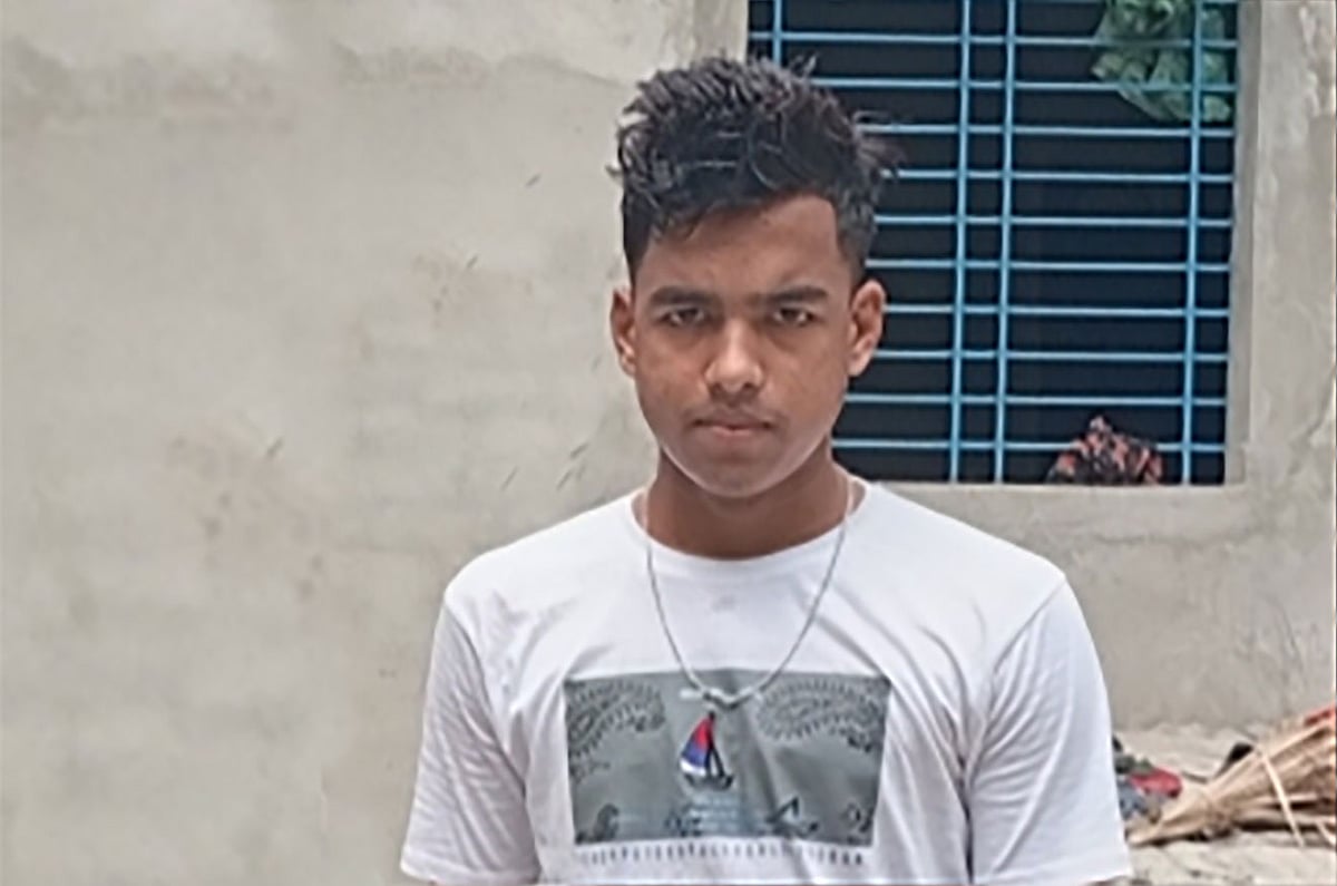 ট্রেন থেকে পড়ে নিহত আরমান হোসেন