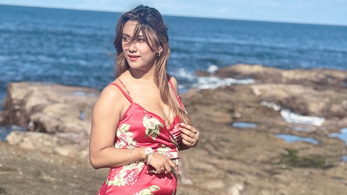 Men boshashgan olatimni siltab oldim.