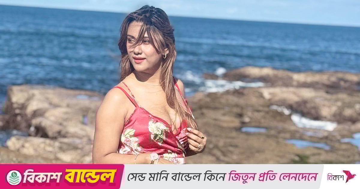 Xususiy hammomda yashirin kamera bor. Xususiy hammomda yashirin kamera bor.