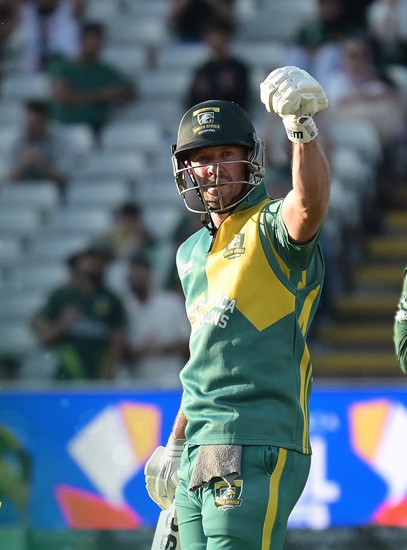 ডব্লুসিএলে তিনটি সেঞ্চুরি করেছেন এবি ডি ভিলিয়ার্স