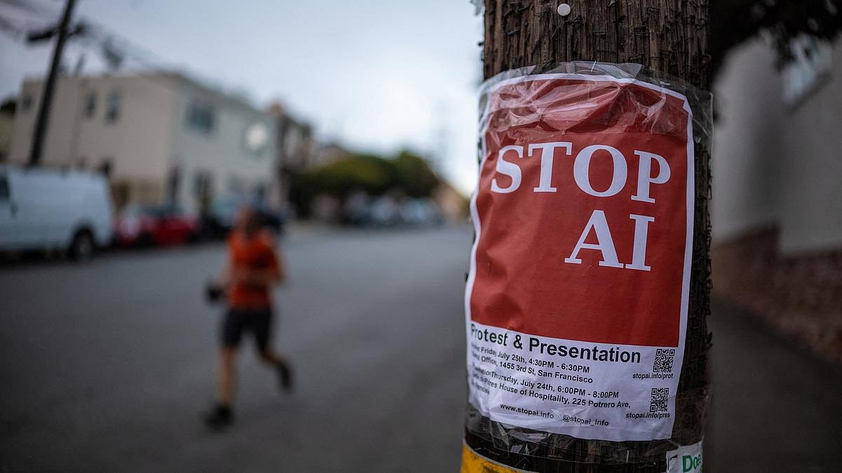 ট্রাফিক কমে বড় ক্ষতির মুখে অনলাইন সংবাদমাধ্যম খাত