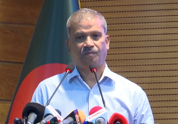 আইন উপদেষ্টা অধ্যাপক আসিফ নজরুল 