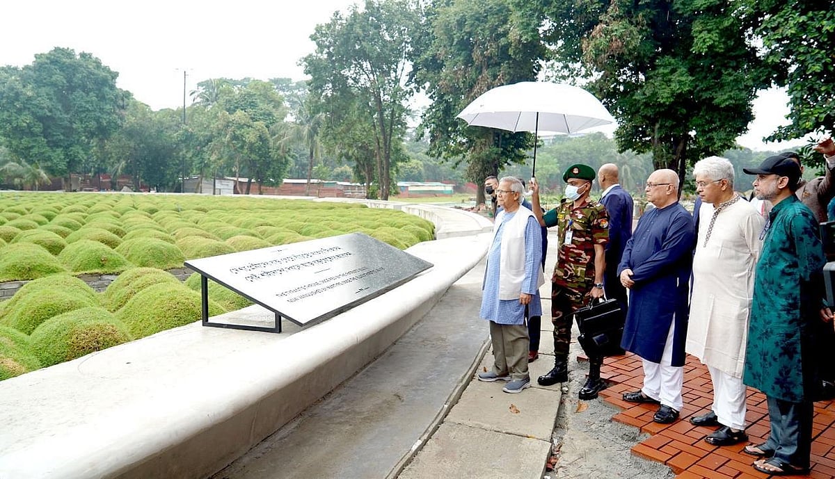‘জুলাই গণ-অভ্যুত্থান দিবস’ উপলক্ষে আজ মঙ্গলবার গণভবনে নির্মাণাধীন ‘জুলাই গণ-অভ্যুত্থান স্মৃতি জাদুঘর’–এর নির্মাণকাজের অগ্রগতি পর্যবেক্ষণ করেন অন্তর্বর্তী সরকারের প্রধান উপদেষ্টা অধ্যাপক মুহাম্মদ ইউনূস