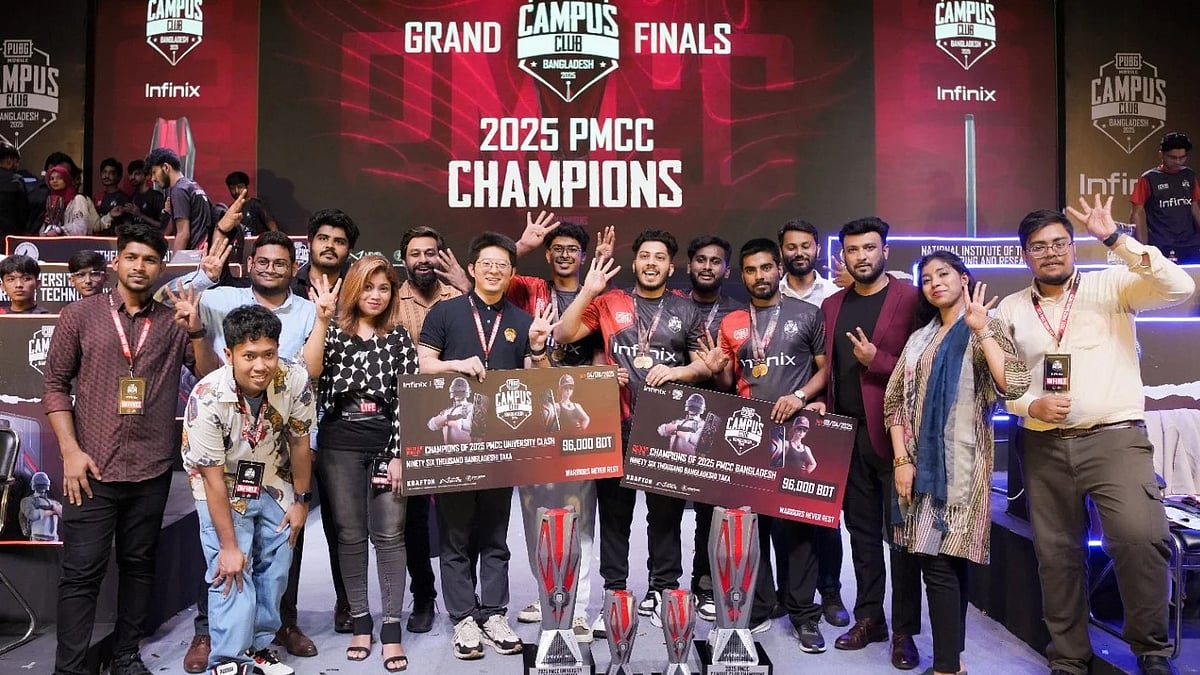 পাবজি মোবাইল ক্যাম্পাস ক্লাব চ্যাম্পিয়নশিপে বিজয়ী ‘পিএক্স ইস্পোর্টস’ দলের সদস্যরা
