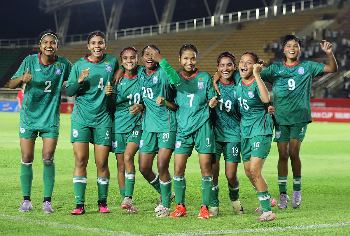 গোলের আনন্দ বাংলাদেশ অনূর্ধ্ব–২০ দলের মেয়েদের