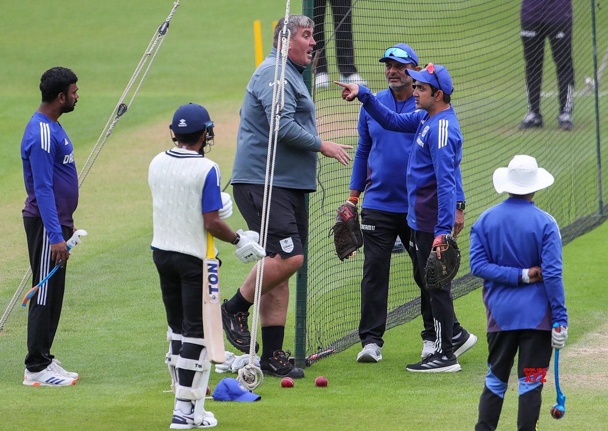 পিচ কিউরেটরের সঙ্গে ঝামেলায় জড়ান গম্ভীর