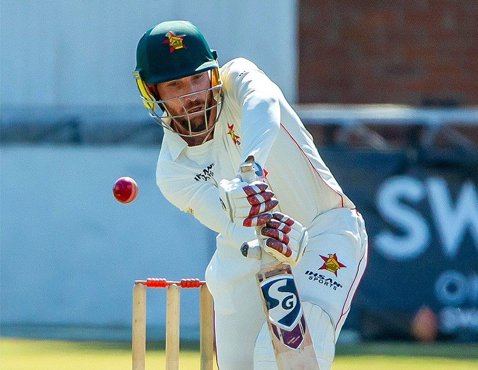 প্রায় ৪ বছর পর জিম্বাবুয়ের হয়ে খেলতে নেমেছেন ব্রেন্ডন টেলর