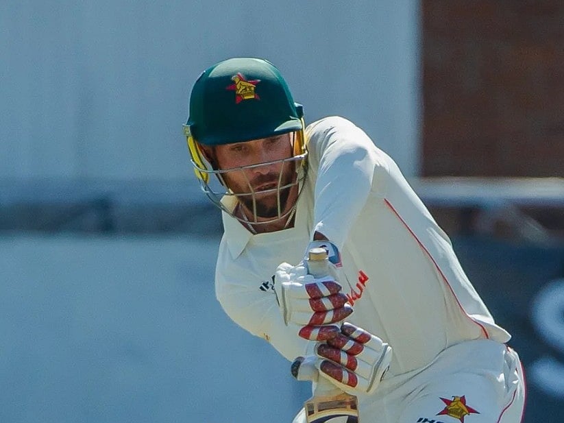 চার বছর পর টেস্টে ফিরে প্রথম ইনিংসে দলের হয়ে সর্বোচ্চ ৪৪ রান করেছেন জিম্বাবুয়ের ব্রেন্ডন টেলর