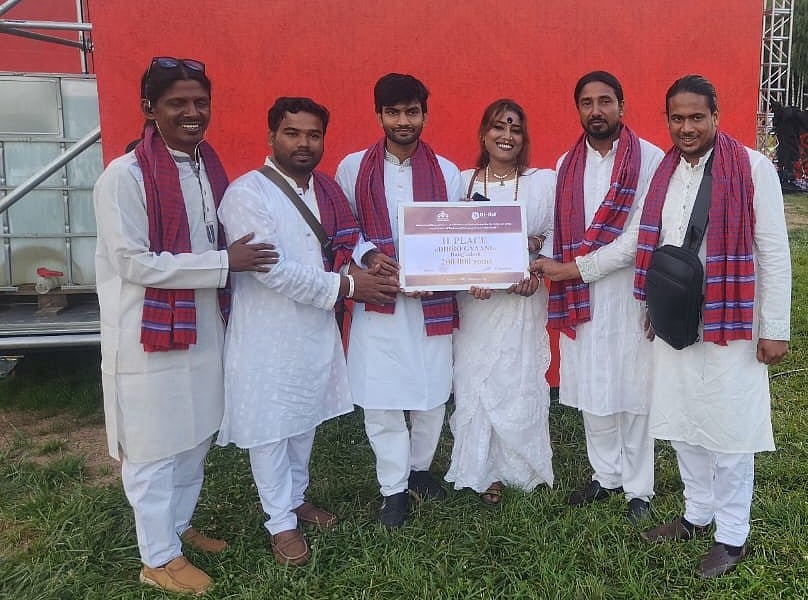 কিরগিজস্তানে আয়োজিত ফোক মিউজিক ফেস্টিভ্যাল ‘রুখ সানাত’–এ দ্বিতীয় স্থান অর্জন করেছেন সংগীতশিল্পী সুচনা শেলী