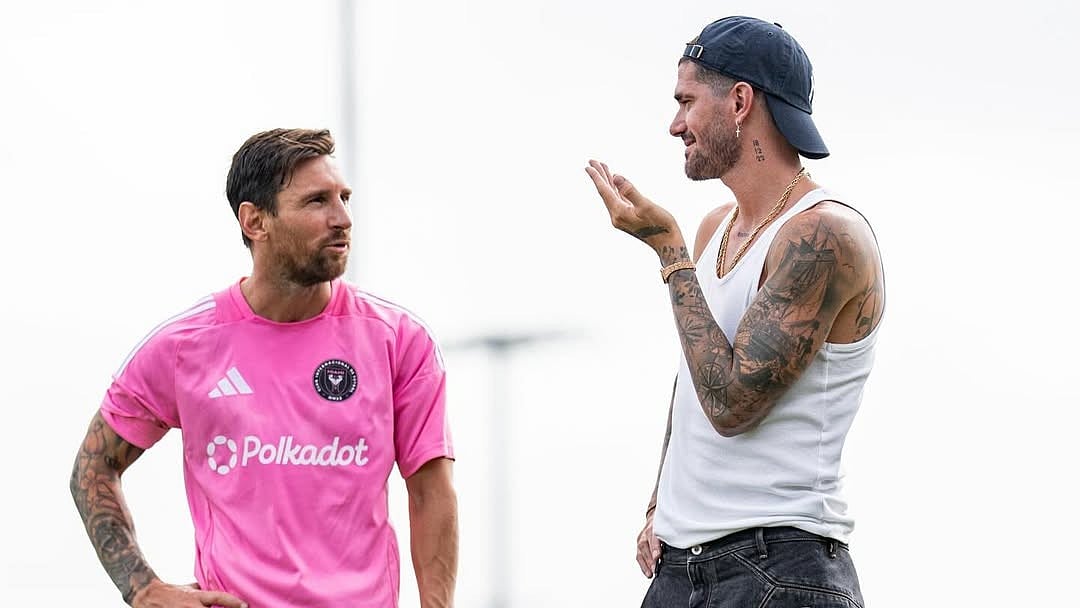 মায়ামির দুই আর্জেন্টাইন ফুটবলার মেসি ও দি পল