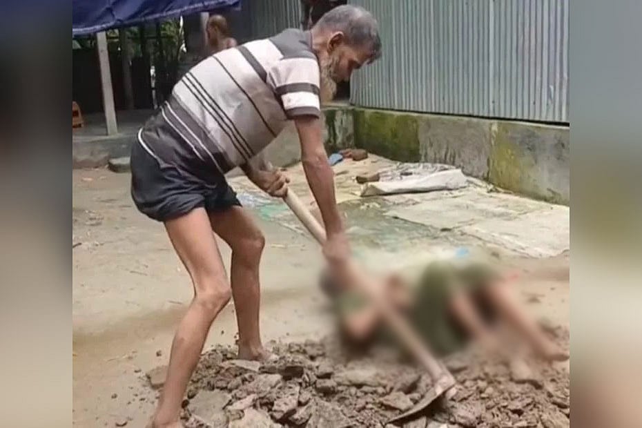 শেরপুরে পক্ষাঘাতগ্রস্ত স্ত্রীকে মাটিতে পুঁতে ফেলার চেষ্টা করেন স্বামী। গতকাল শুক্রবার