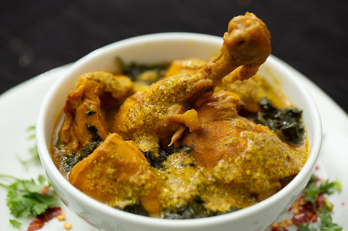 পালংশাক দিয়ে কাসুন্দি মুরগি