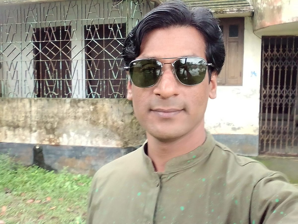 মাছ ছিনিয়ে নেওয়ার অভিযোগে মামলায় সাবেক সংসদ সদস্য মজিবুর রহমানের ছেলে মফিজুর রহমান ওরফে সুমনকে গ্রেপ্তার করা হয়েছে