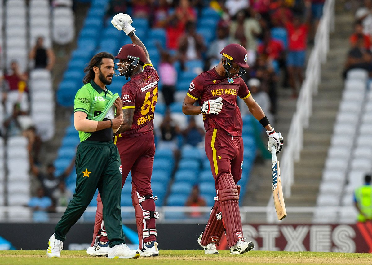 পাকিস্তানকে ৫ উইকেটে হারিয়েছে ওয়েস্ট ইন্ডিজ