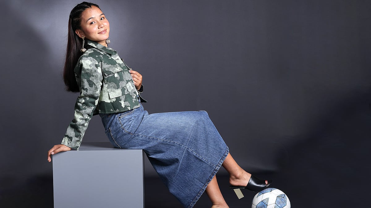 ফুটবলার ঋতুপর্ণা চাকমা