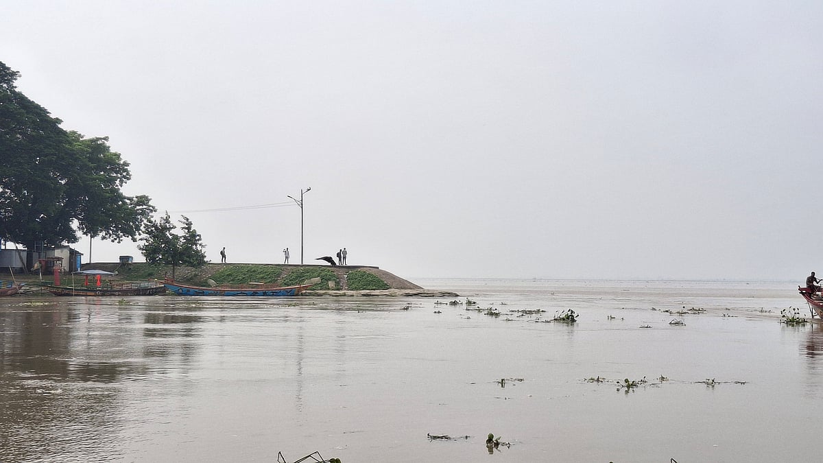 রাজশাহী শহরের তালাইমারী, কাজলা, পঞ্চবটি, পাঠানপাড়া, লালনশাহ মঞ্চ, শ্রীরামপুরসহ বিভিন্ন নিম্নাঞ্চল প্লাবিত হয়েছে।